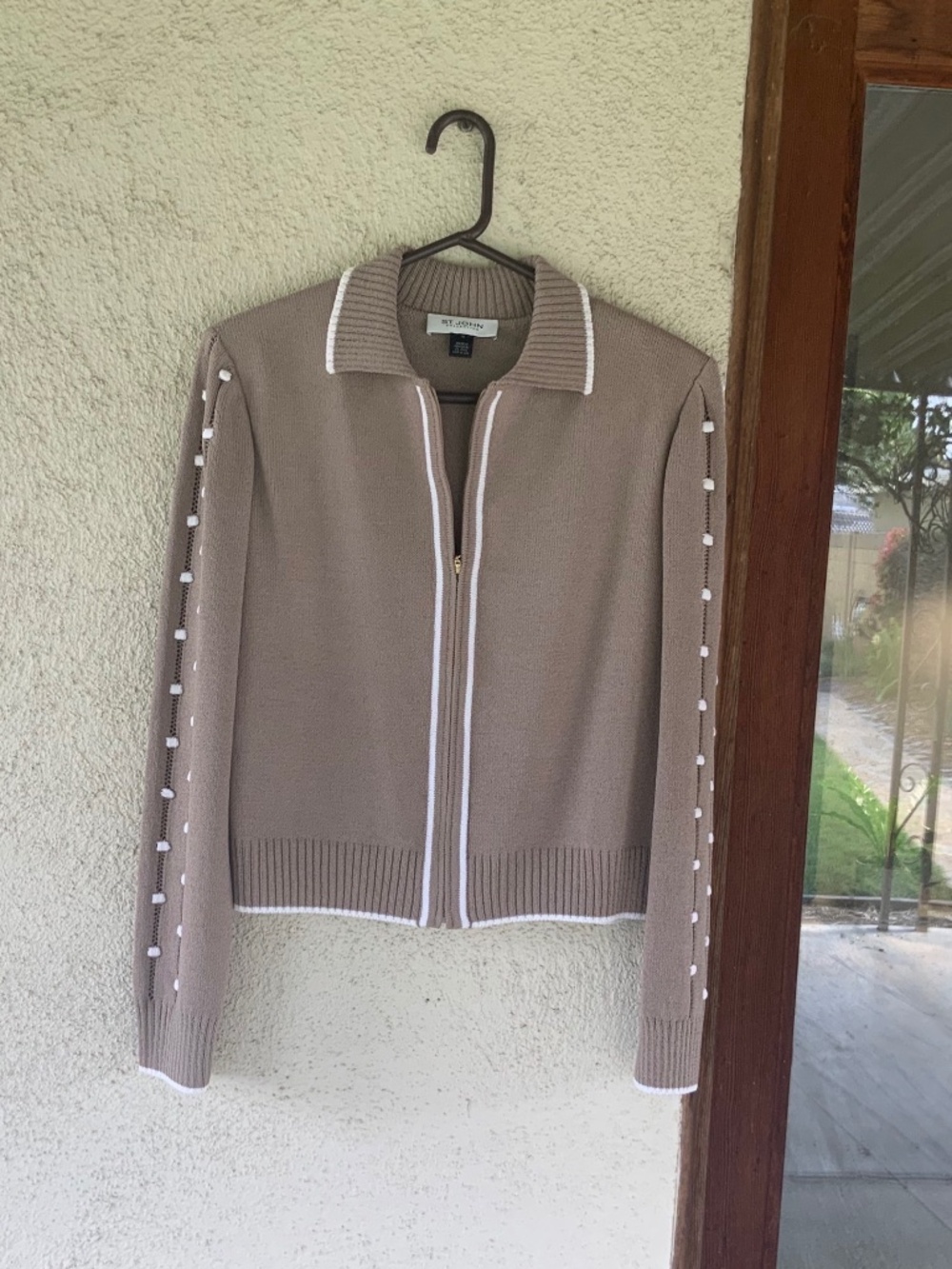 ST. JOHN COLLECTION KNIT CARDIGAN